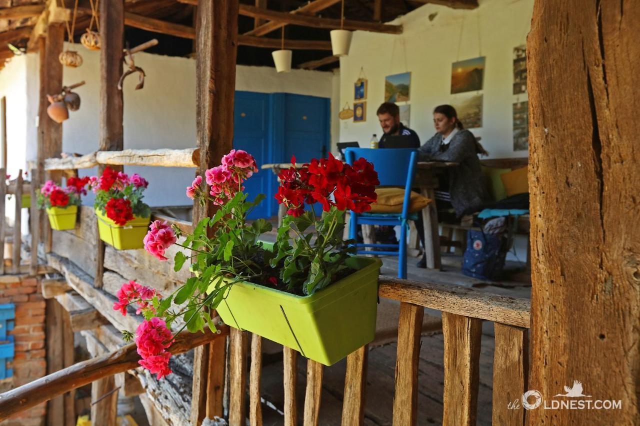 The Old Nest Hotel Madzharovo Buitenkant foto